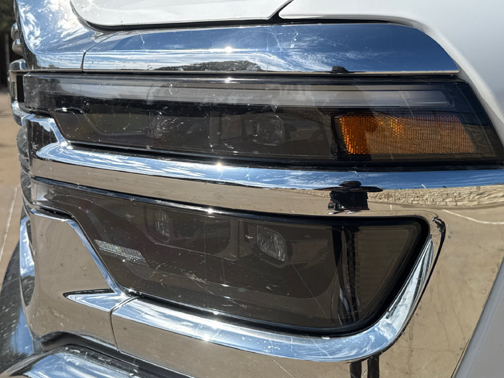 Used 2025 RAM 3500 Laramie AWD/4WD image 3