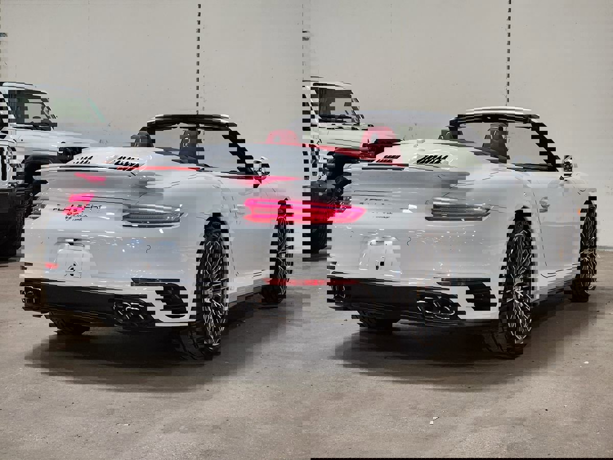 Used 2019 Porsche 911 Turbo image 9