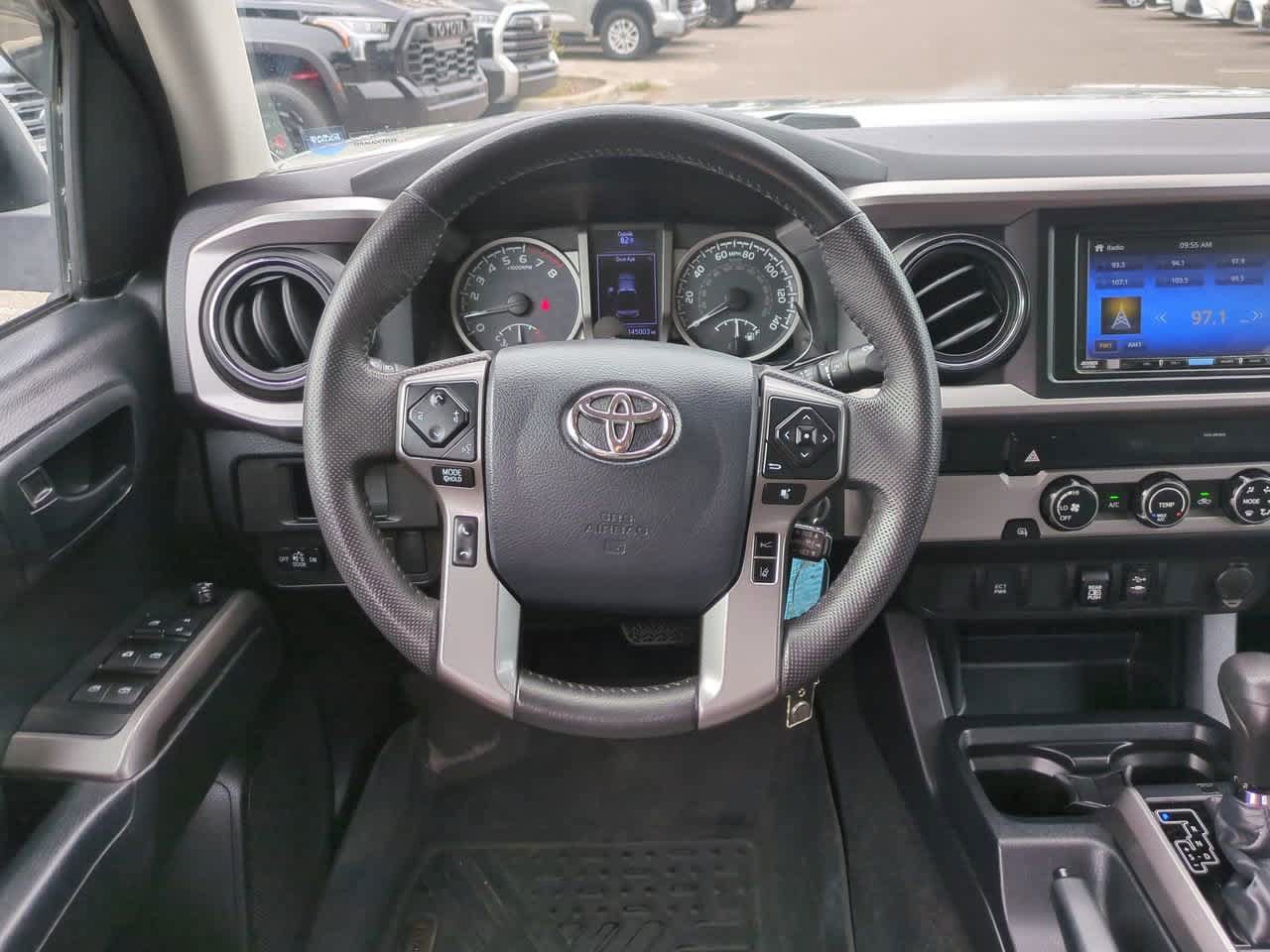 Used 2019 Toyota Tacoma SR5 RWD image 15