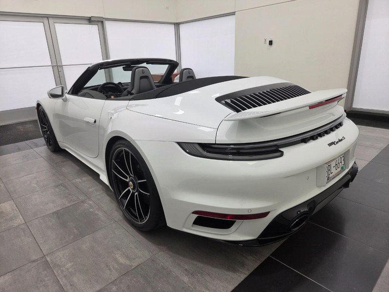 Used 2025 Porsche 911 Turbo AWD/4WD image 3