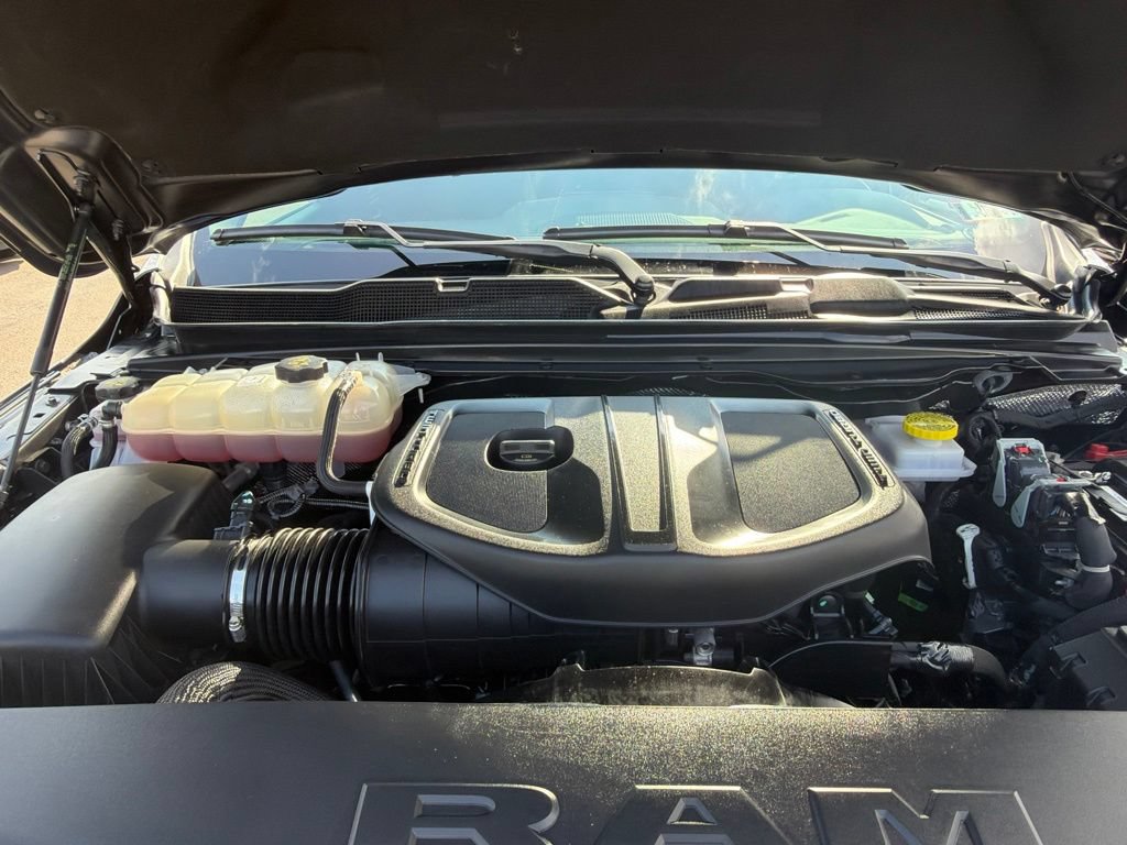 Used 2025 RAM 1500 Big Horn AWD/4WD image 34