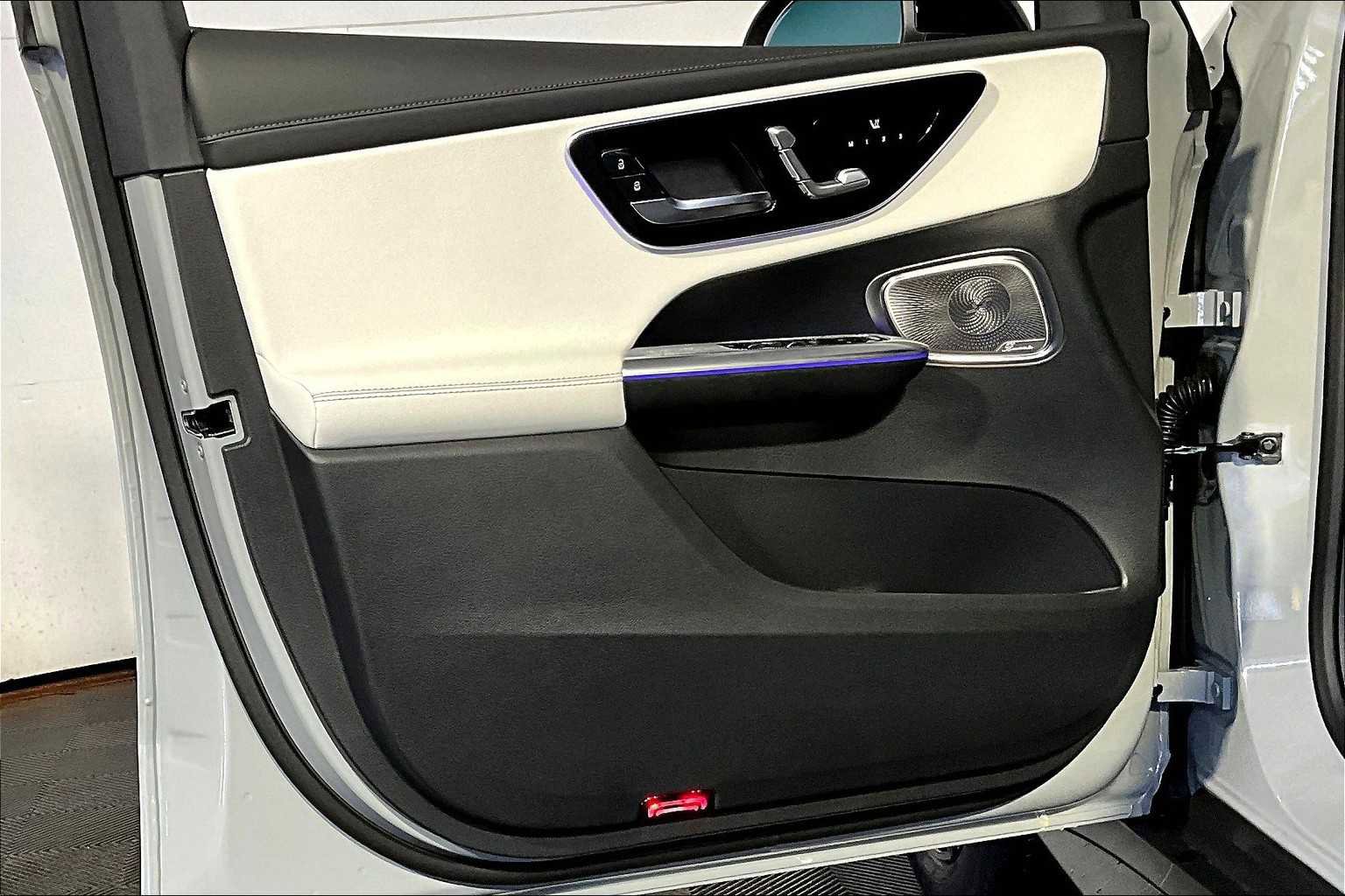 New 2026 Mercedes-Benz GLC 300 4MATIC image 11
