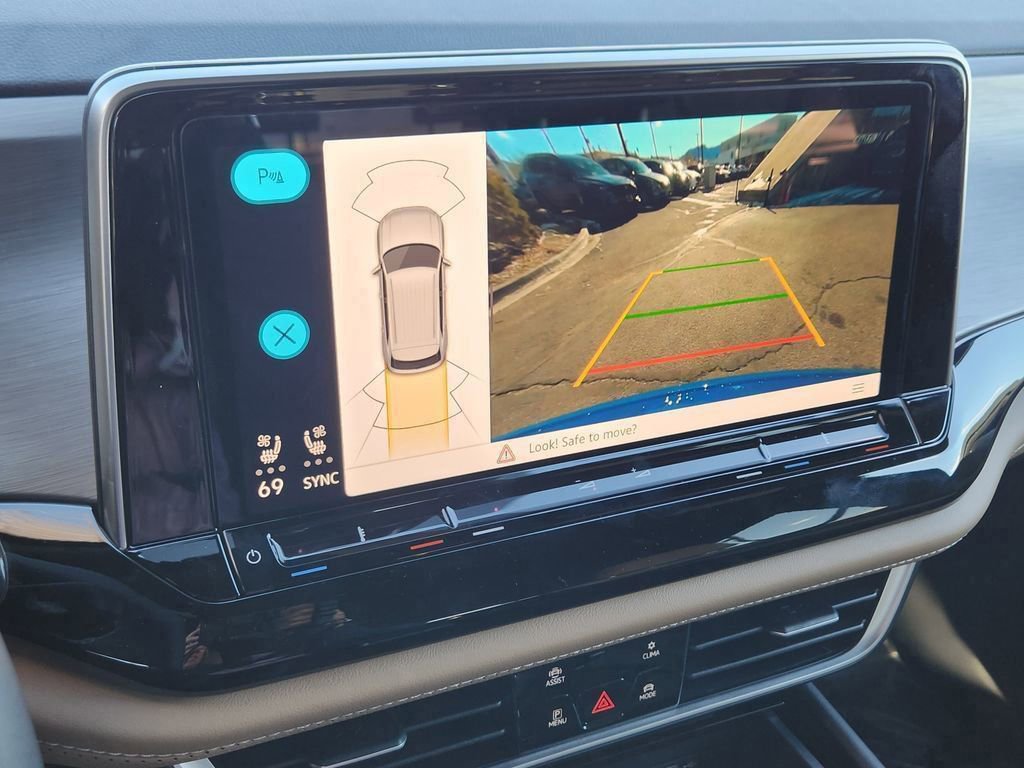 New 2026 Volkswagen Atlas Cross Sport SE image 10