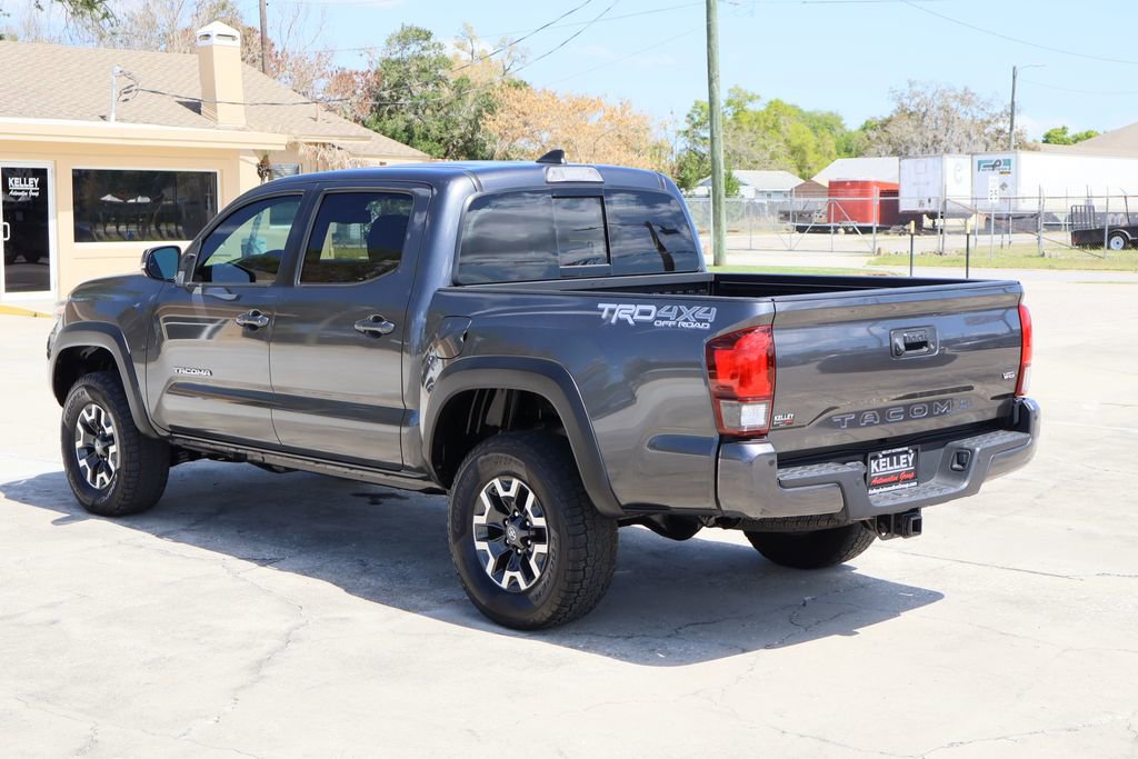 Used 2019 Toyota Tacoma TRD Off-Road w/ Technology Package image 6