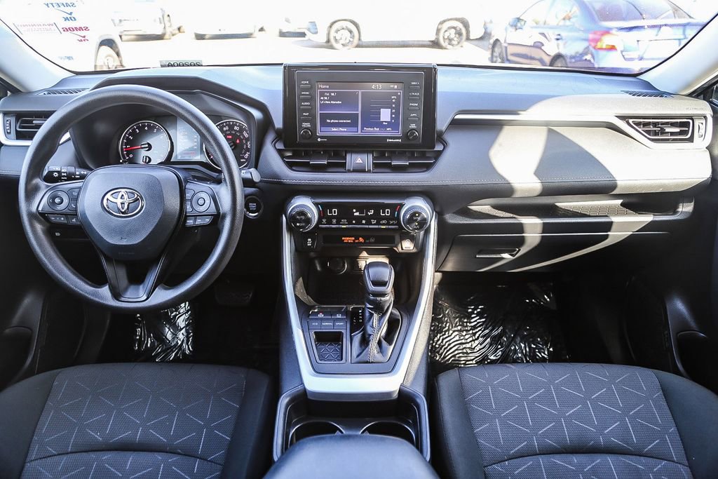 Used 2021 Toyota RAV4 XLE image 13