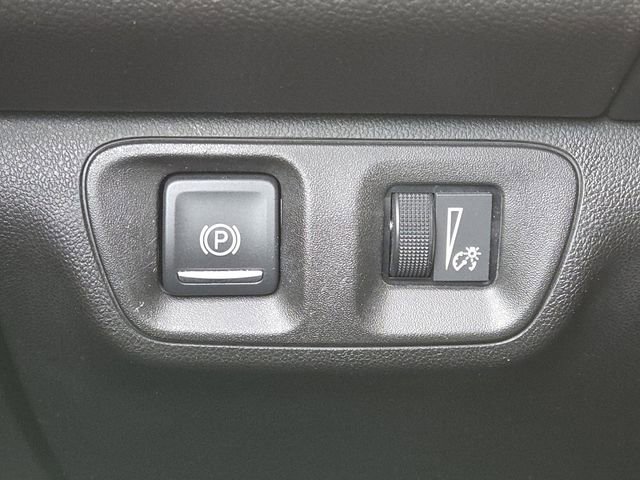 Used 2018 GMC Acadia SLE w/ Driver Alert Package I image 11