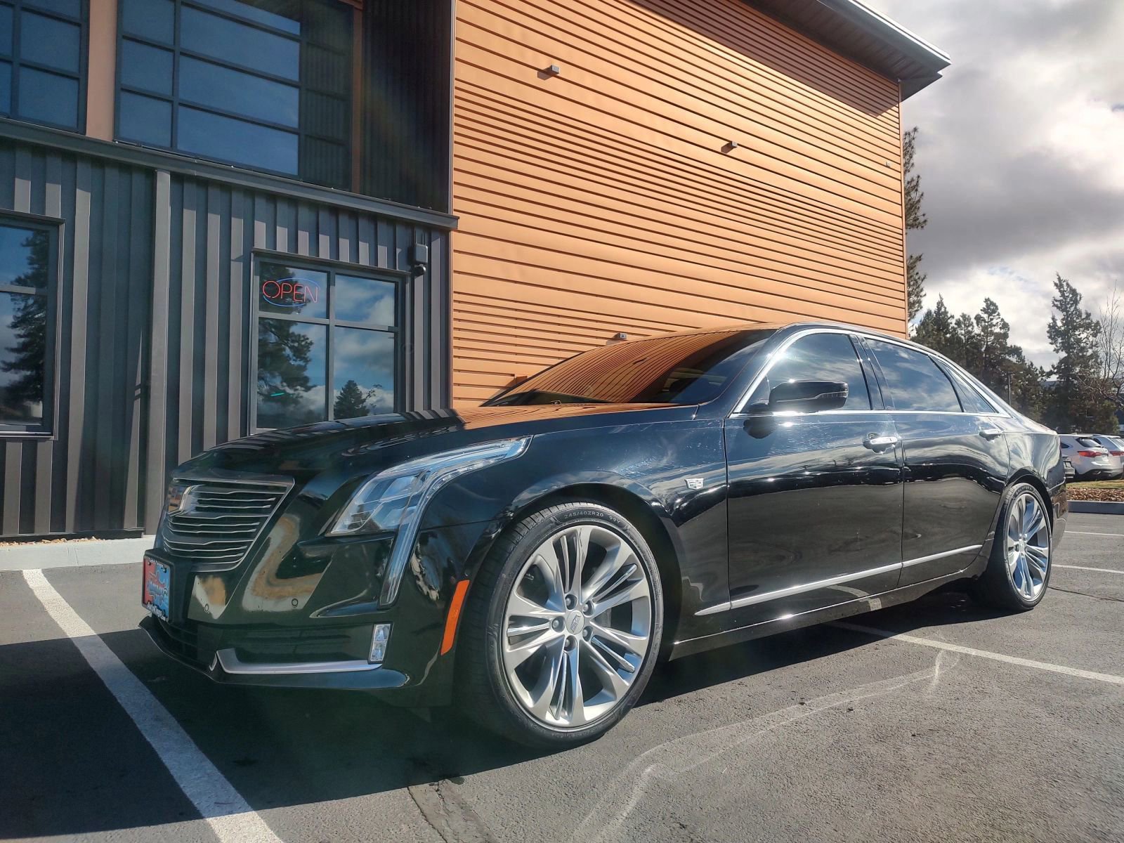 Used 2018 Cadillac CT6 Platinum AWD/4WD image 1
