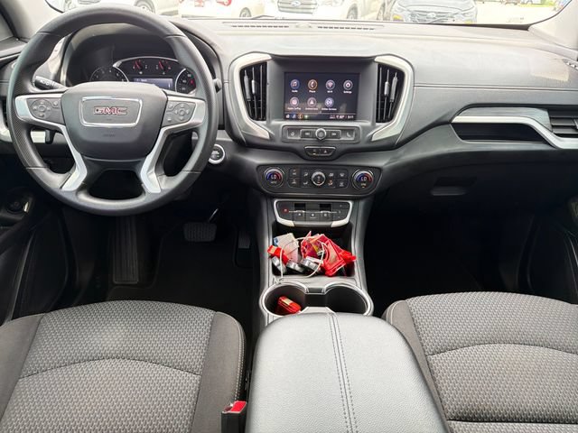 Used 2022 GMC Terrain SLE w/ Driver Convenience Package FWD image 9
