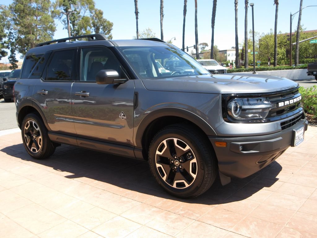 Certified 2023 Ford Bronco Sport Outer Banks AWD/4WD image 6