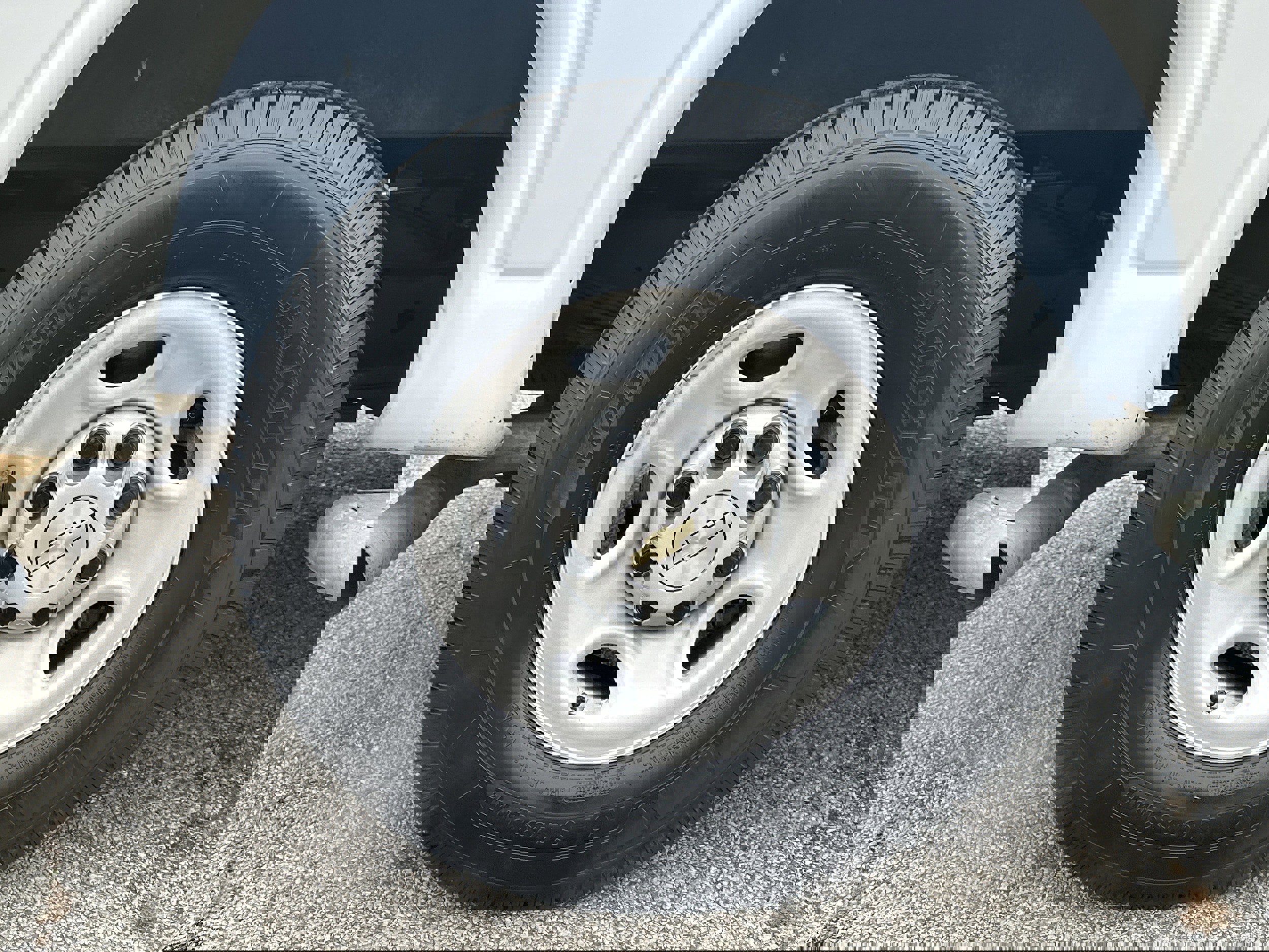 Used 2024 Chevrolet Express 2500 w/ Driver Convenience Package image 16