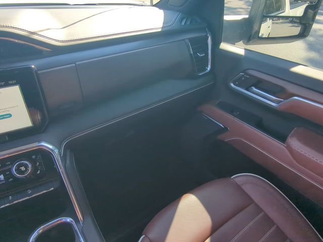 Used 2025 GMC Sierra 2500 Denali Ultimate image 18