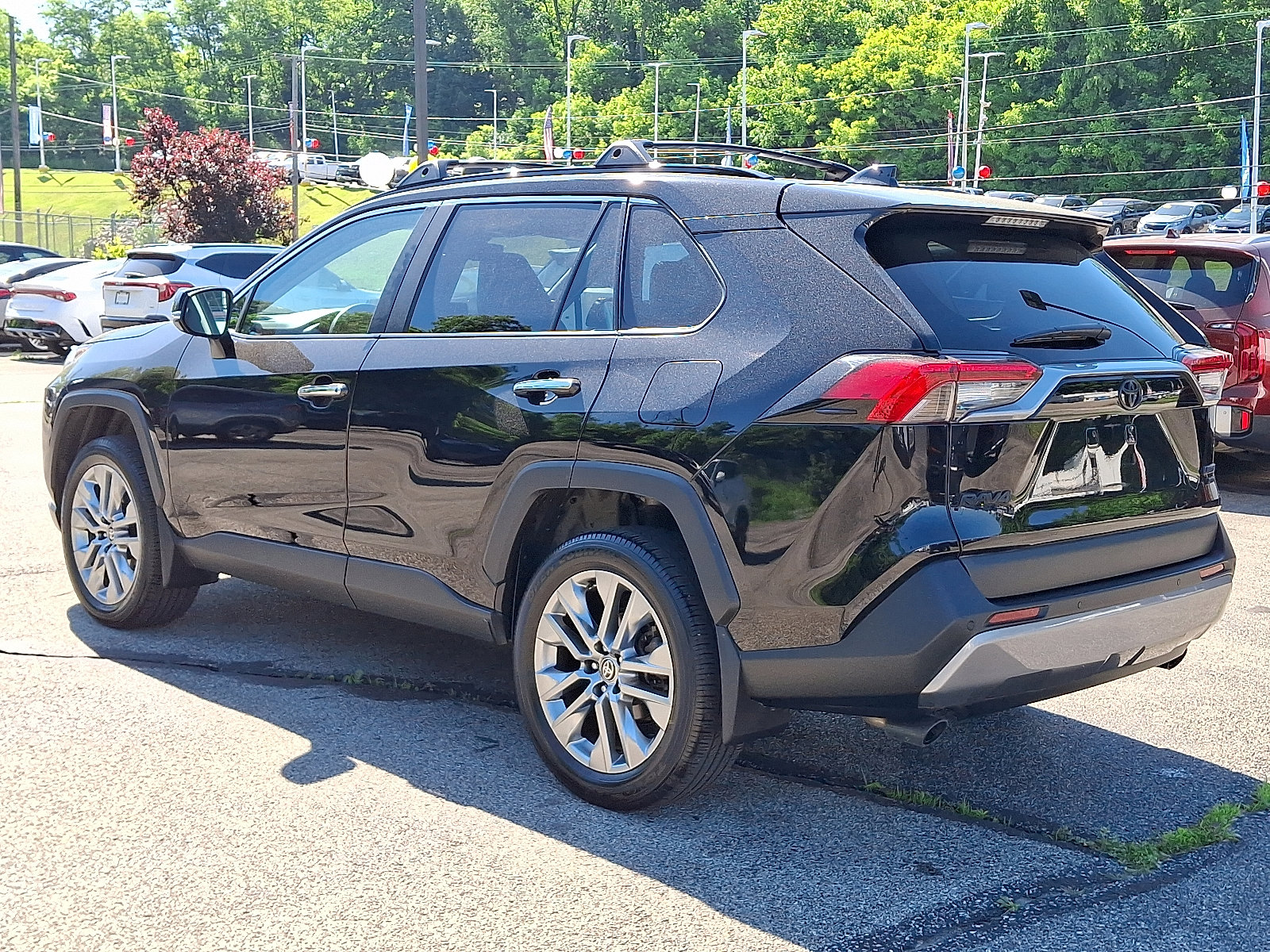 Used 2023 Toyota RAV4 Limited AWD/4WD image 3