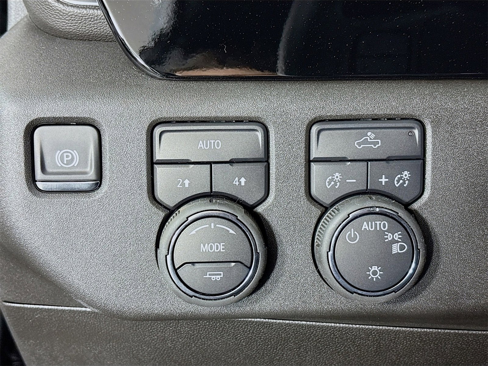 New 2025 Chevrolet Silverado 1500 LT w/ Protection Package image 10