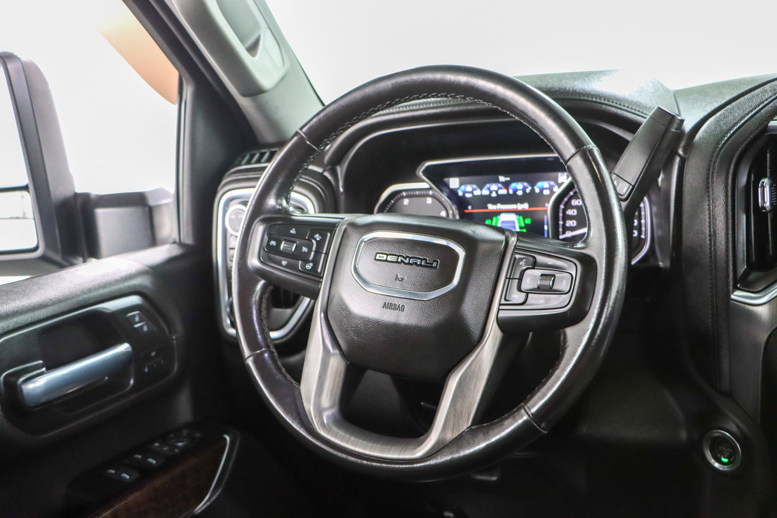 Used 2021 GMC Sierra 2500 Denali w/ Denali Ultimate Package AWD/4WD image 13