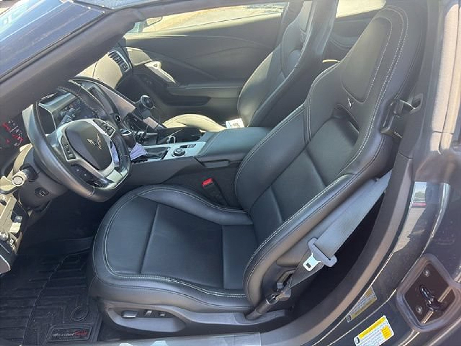 Used 2019 Chevrolet Corvette Stingray Coupe w/ 2LT Preferred Equipment Group RWD image 9