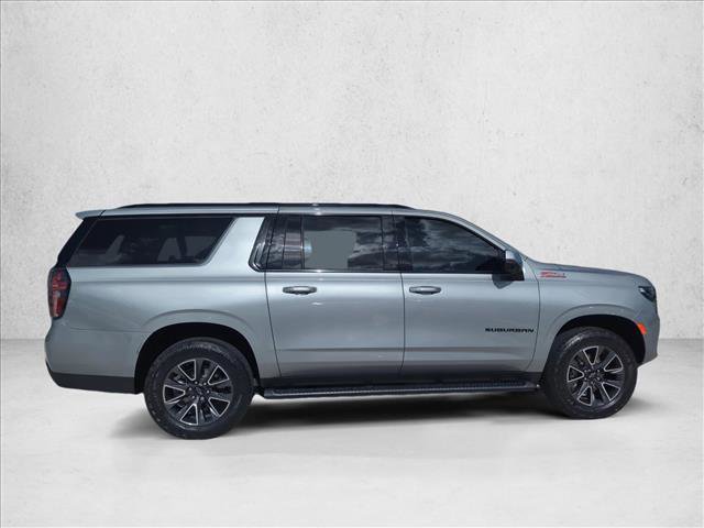 Used 2023 Chevrolet Suburban Z71 w/ Luxury Package AWD/4WD video 4