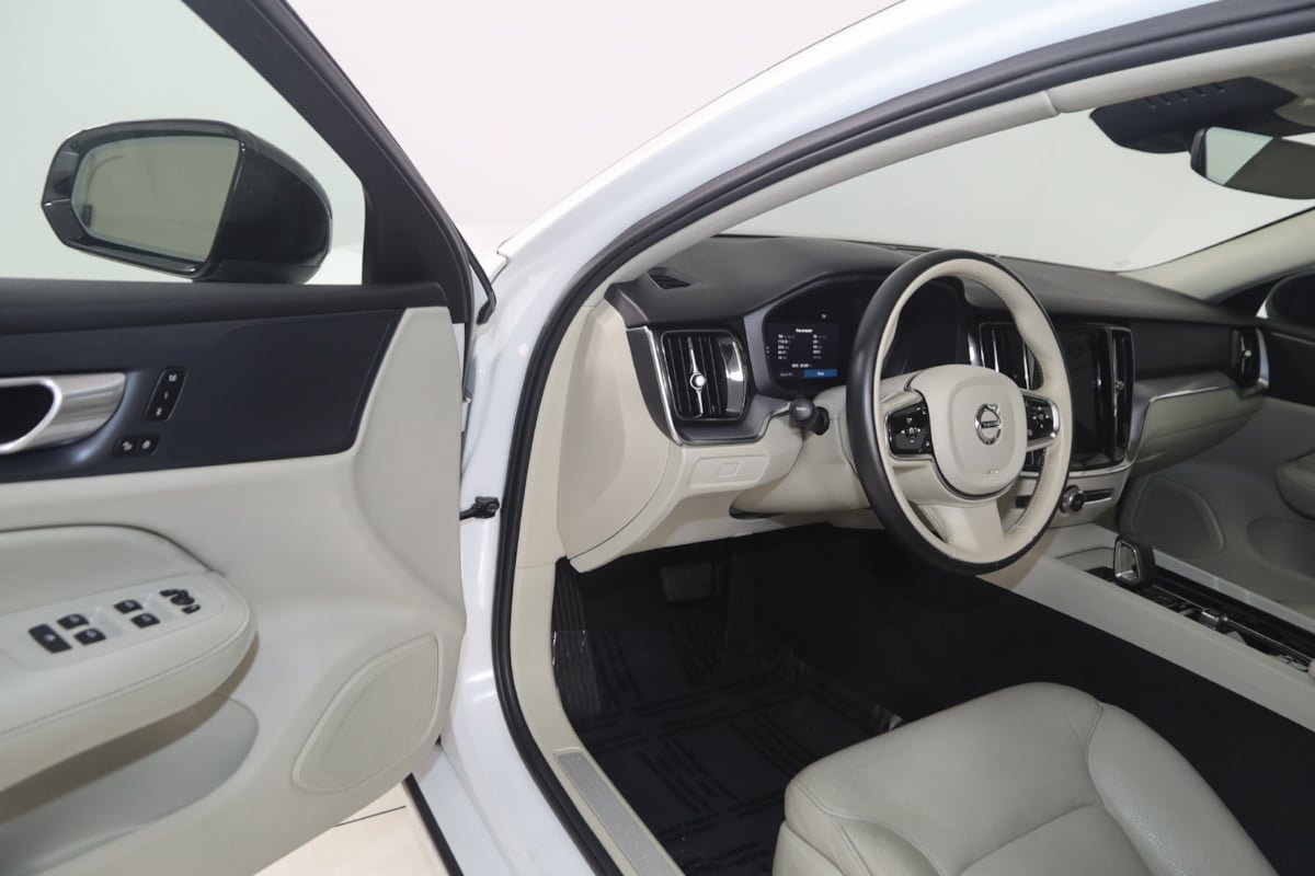 Used 2024 Volvo S60 B5 Core w/ Climate Package FWD image 41