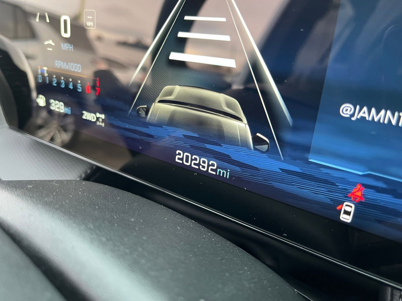 Used 2025 Chevrolet Equinox LT image 40