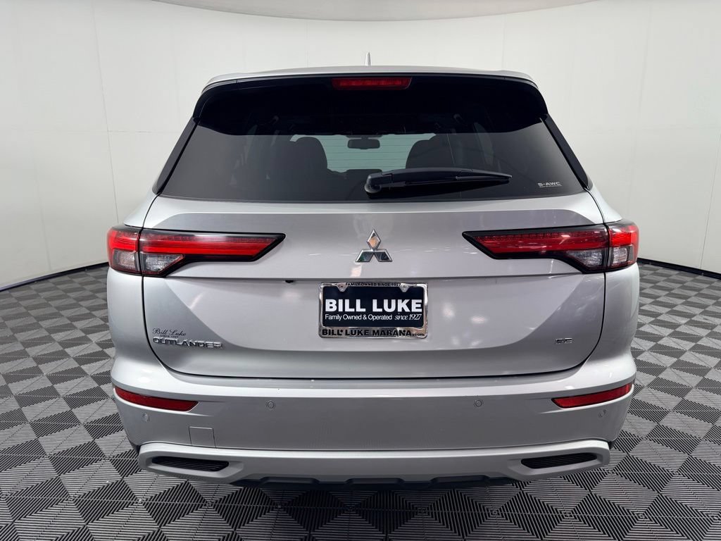 Used 2024 Mitsubishi Outlander SE AWD/4WD image 9