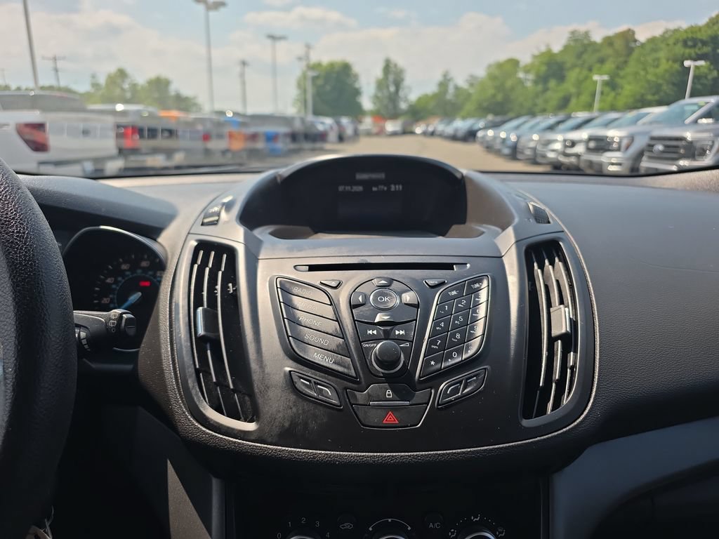 Used 2014 Ford Escape S FWD image 31