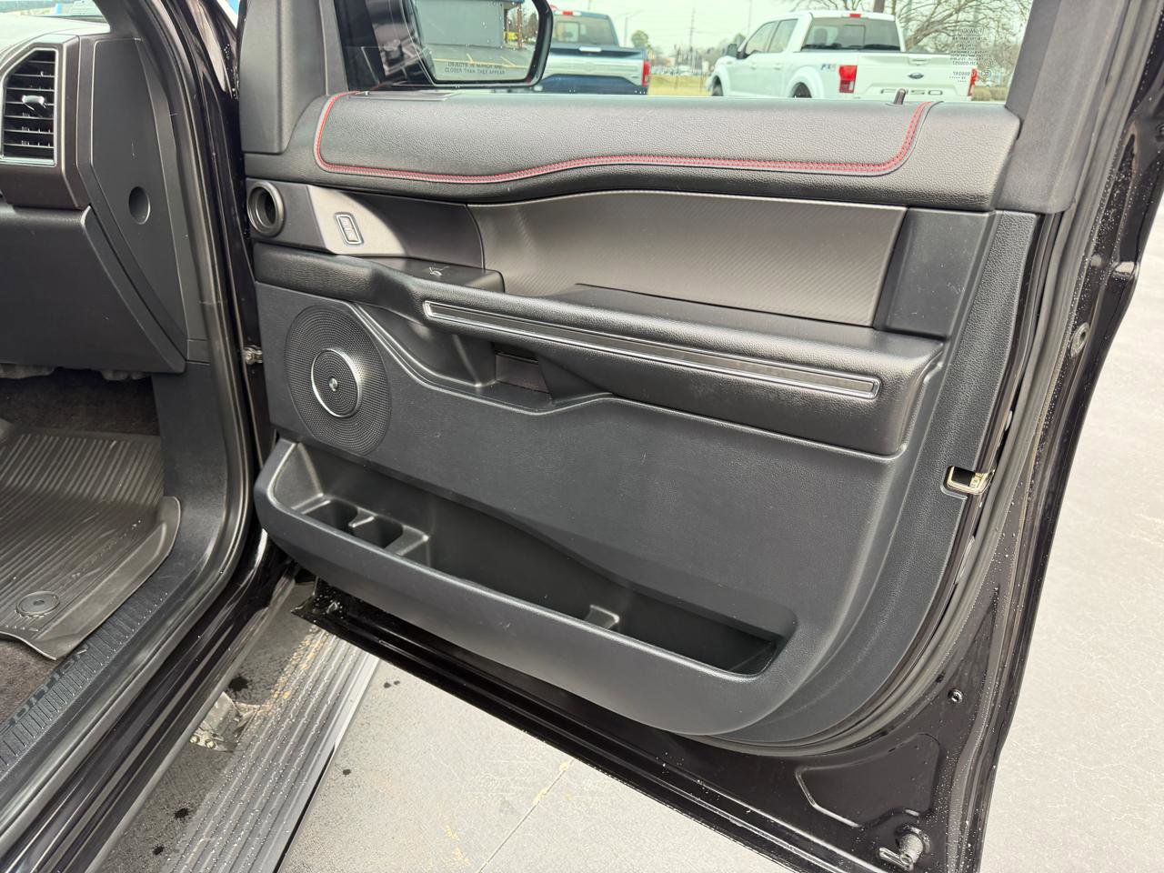 Used 2019 Ford Expedition Limited w/ Equipment Group 303A image 16