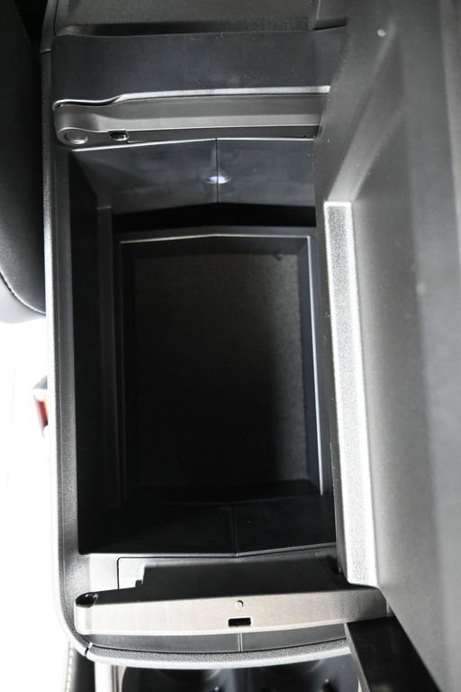 New 2026 Subaru Solterra Premium image 36
