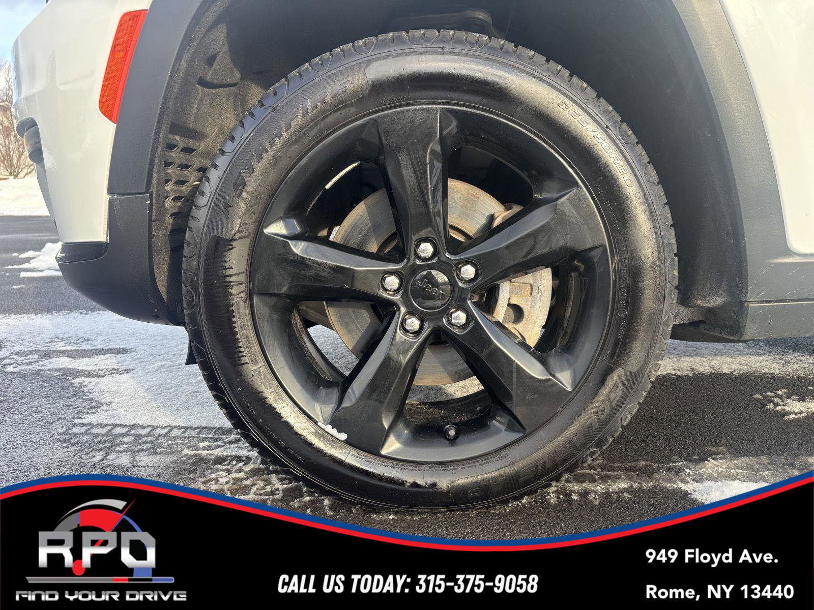 Used 2021 Jeep Grand Cherokee L Laredo image 6