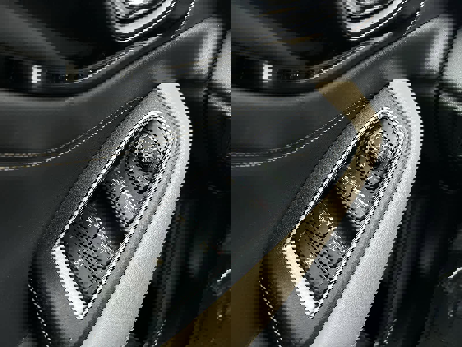 Used 2021 Subaru Outback Limited image 8