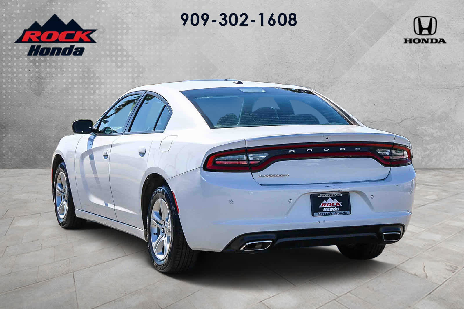 Used 2022 Dodge Charger SXT image 6