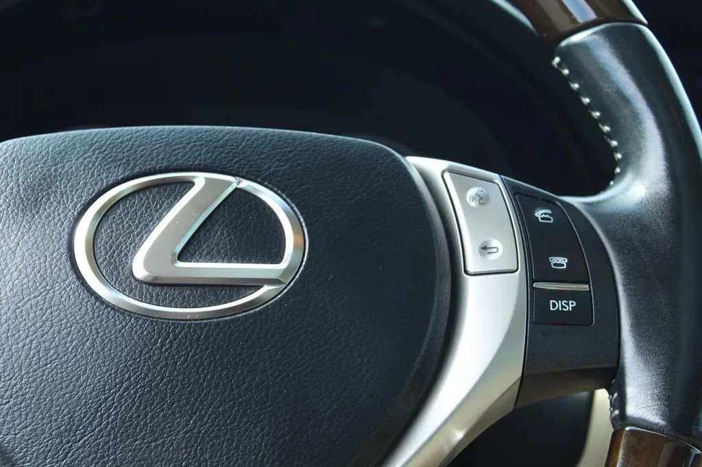Used 2013 Lexus ES 350 w/ Luxury Pkg FWD image 15
