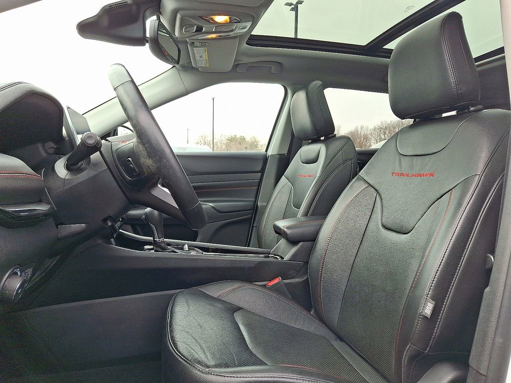 Certified 2022 Jeep Compass Trailhawk w/ Trailhawk Elite Group image 13