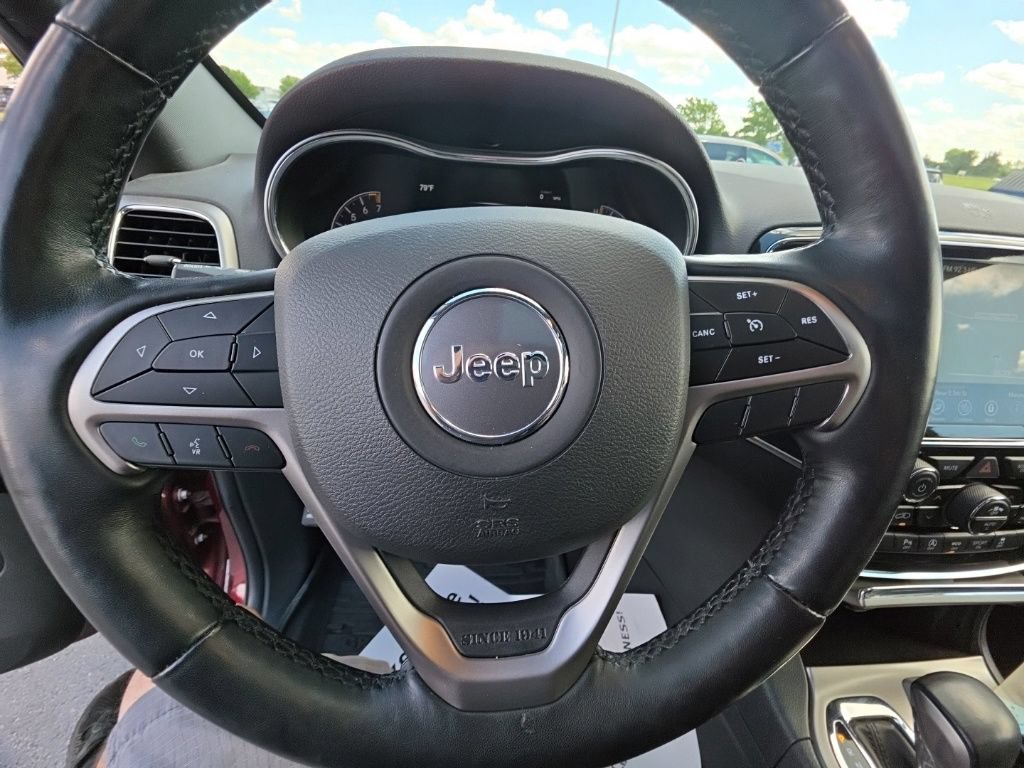 Used 2021 Jeep Grand Cherokee Limited AWD/4WD image 17