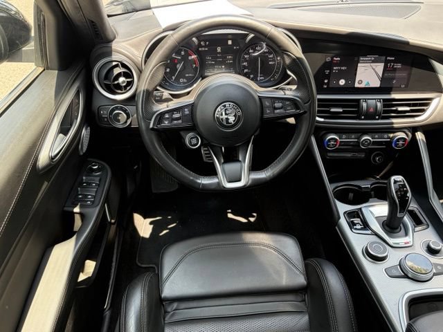 Used 2023 Alfa Romeo Giulia Veloce AWD/4WD image 47