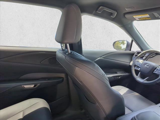 Used 2024 Lexus RX 350 FWD w/ Technology Package image 21