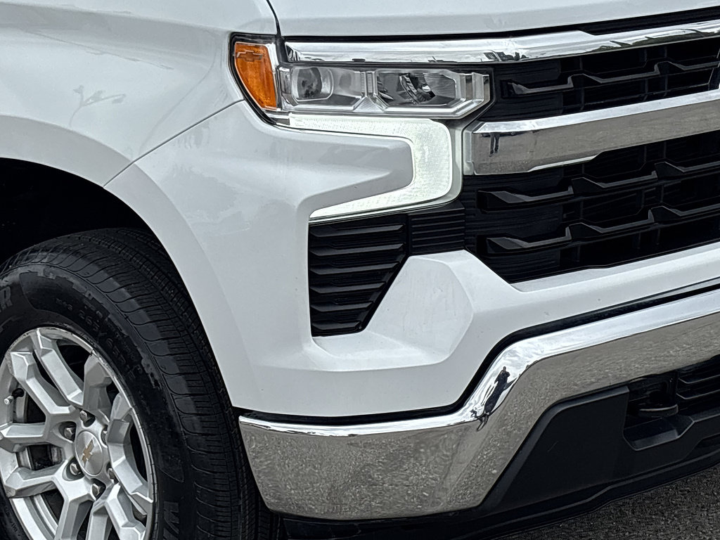 Used 2023 Chevrolet Silverado 1500 LT AWD/4WD image 8