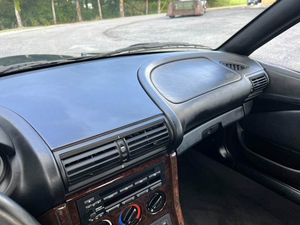 Used 1999 BMW Z3 2.5i RWD image 38
