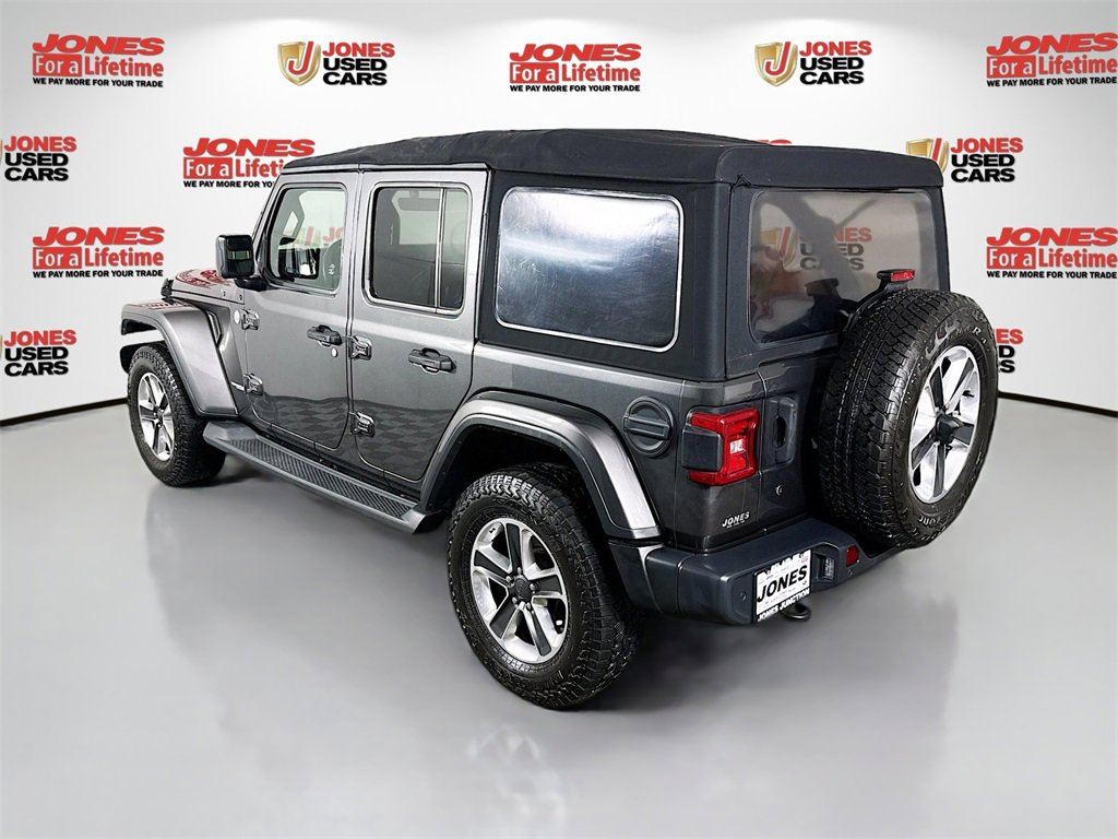 Used 2018 Jeep Wrangler Unlimited Sahara image 2