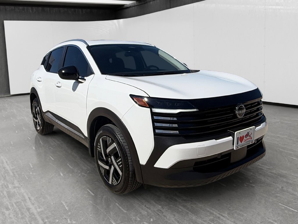 Used 2026 Nissan Kicks SV w/ SV Premium Package FWD image 7