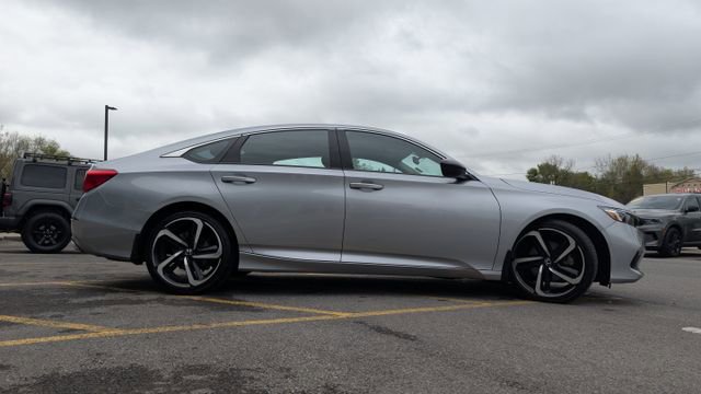 Used 2021 Honda Accord Sport Special Edition image 4