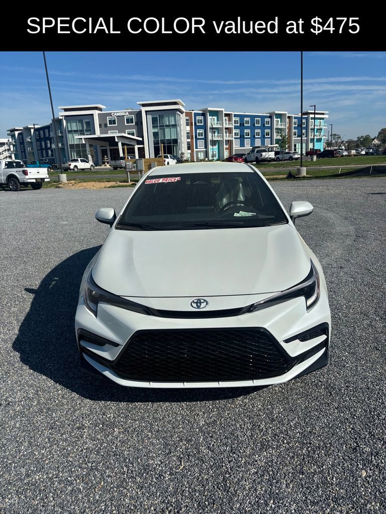 Used 2026 Toyota Corolla SE image 2