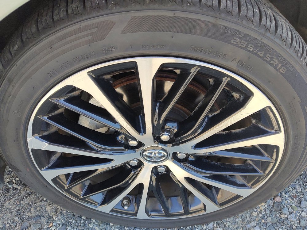 Used 2018 Toyota Camry SE w/ Convenience Package FWD image 31