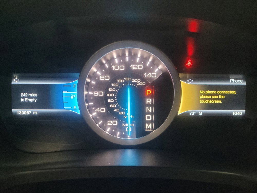 Used 2015 Ford Explorer XLT w/ Equipment Group 202B FWD image 23