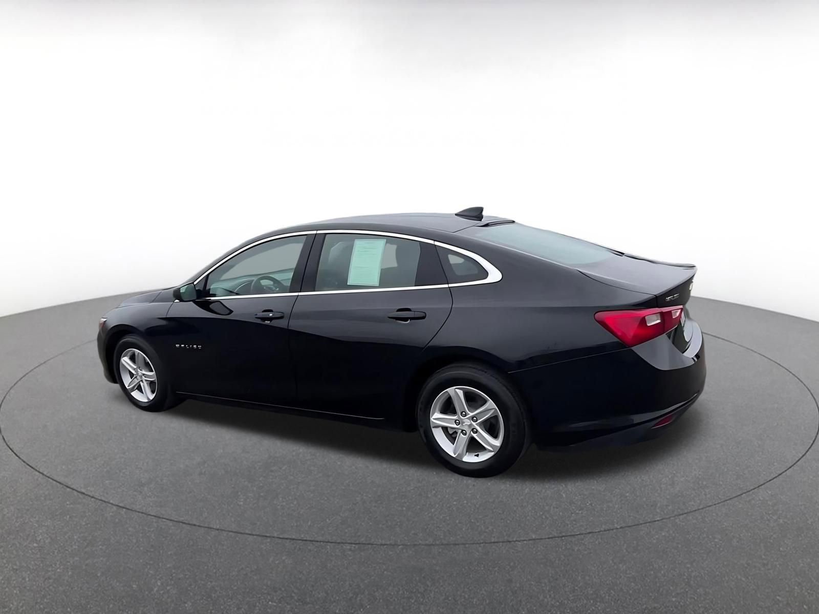 Used 2024 Chevrolet Malibu LT image 10