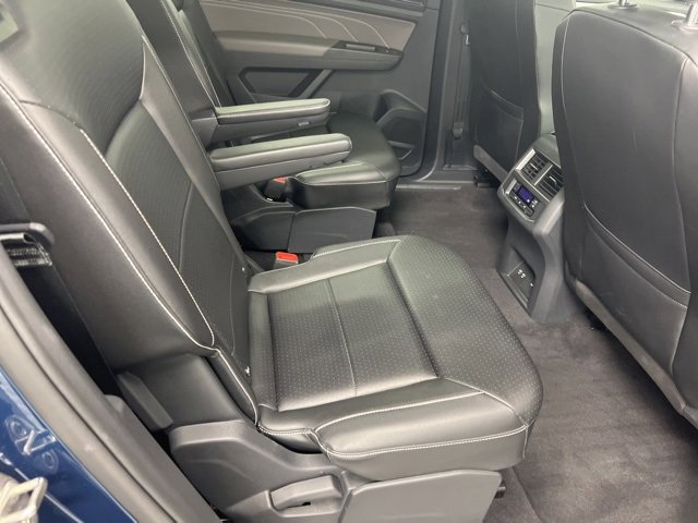 Used 2022 Volkswagen Atlas SEL R-Line image 23