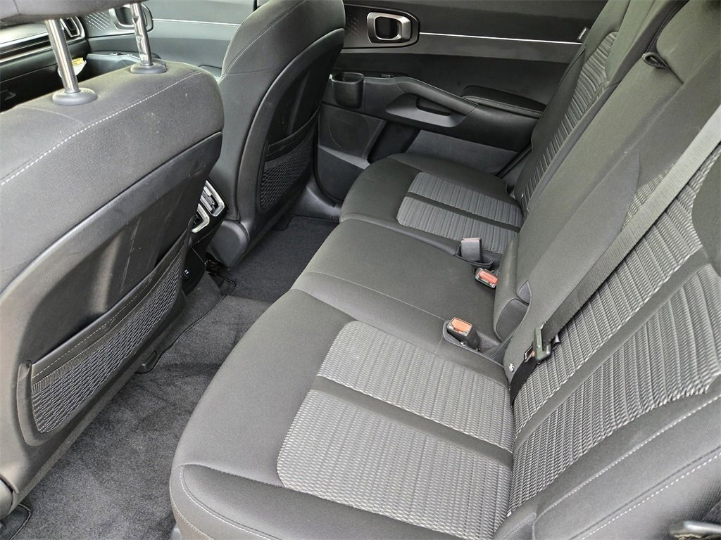 New 2025 Kia Sorento LX image 21