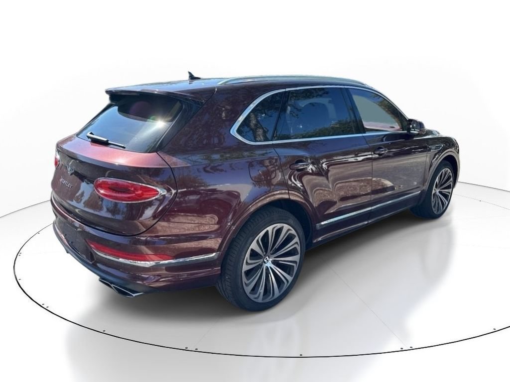 Used 2022 Bentley Bentayga AWD/4WD image 3
