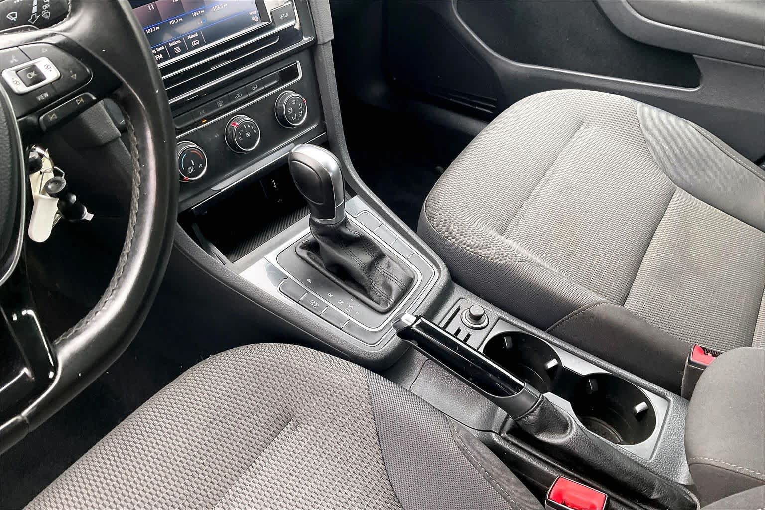 Used 2019 Volkswagen Golf S FWD image 14