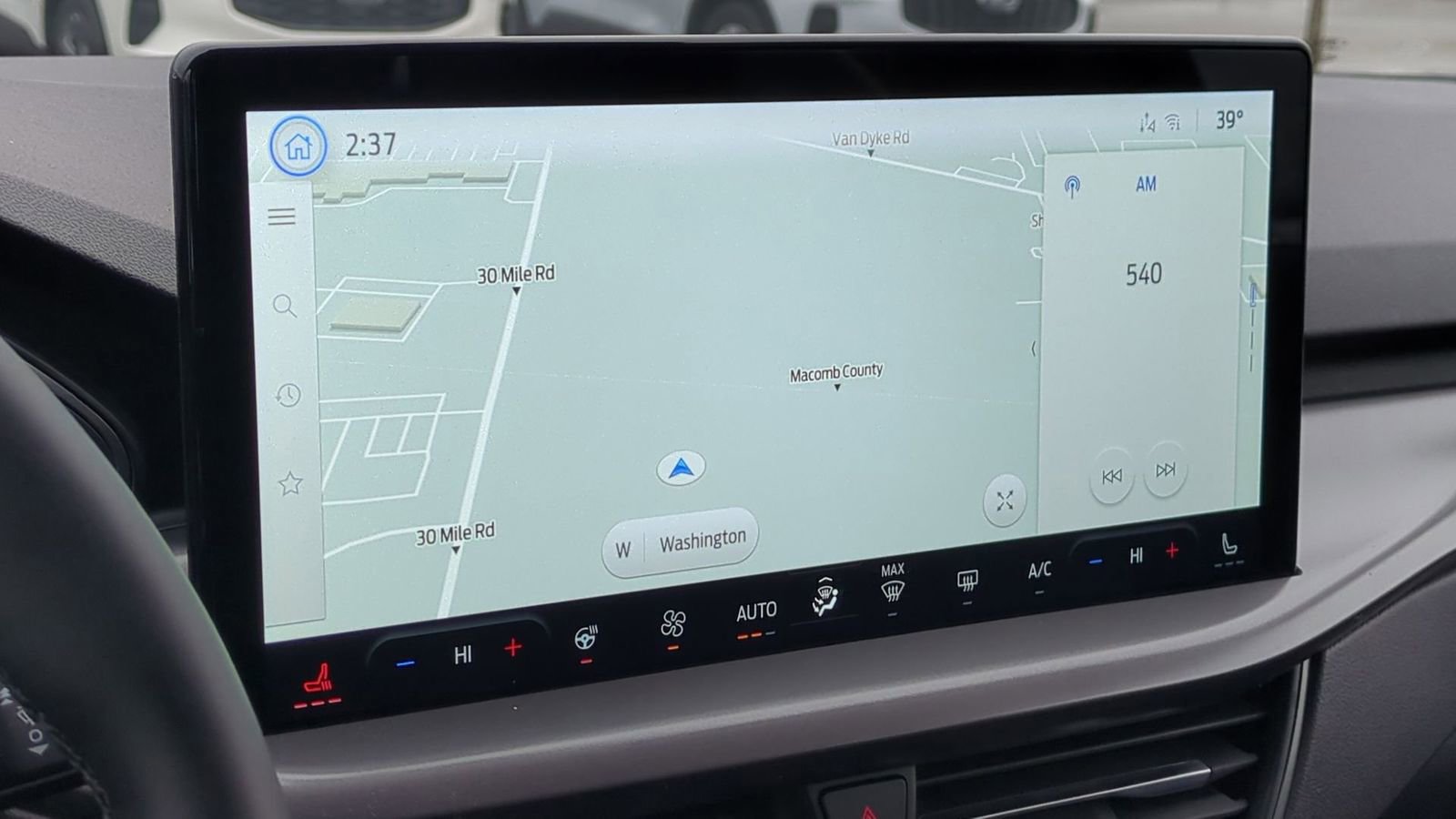 New 2026 Ford Escape SE w/ Class II Trailer Tow Package image 29