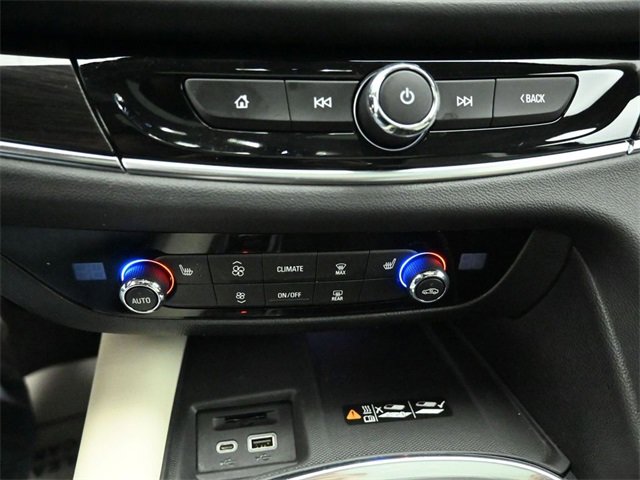 Used 2023 Buick Enclave Essence w/ Experience Buick Package image 17