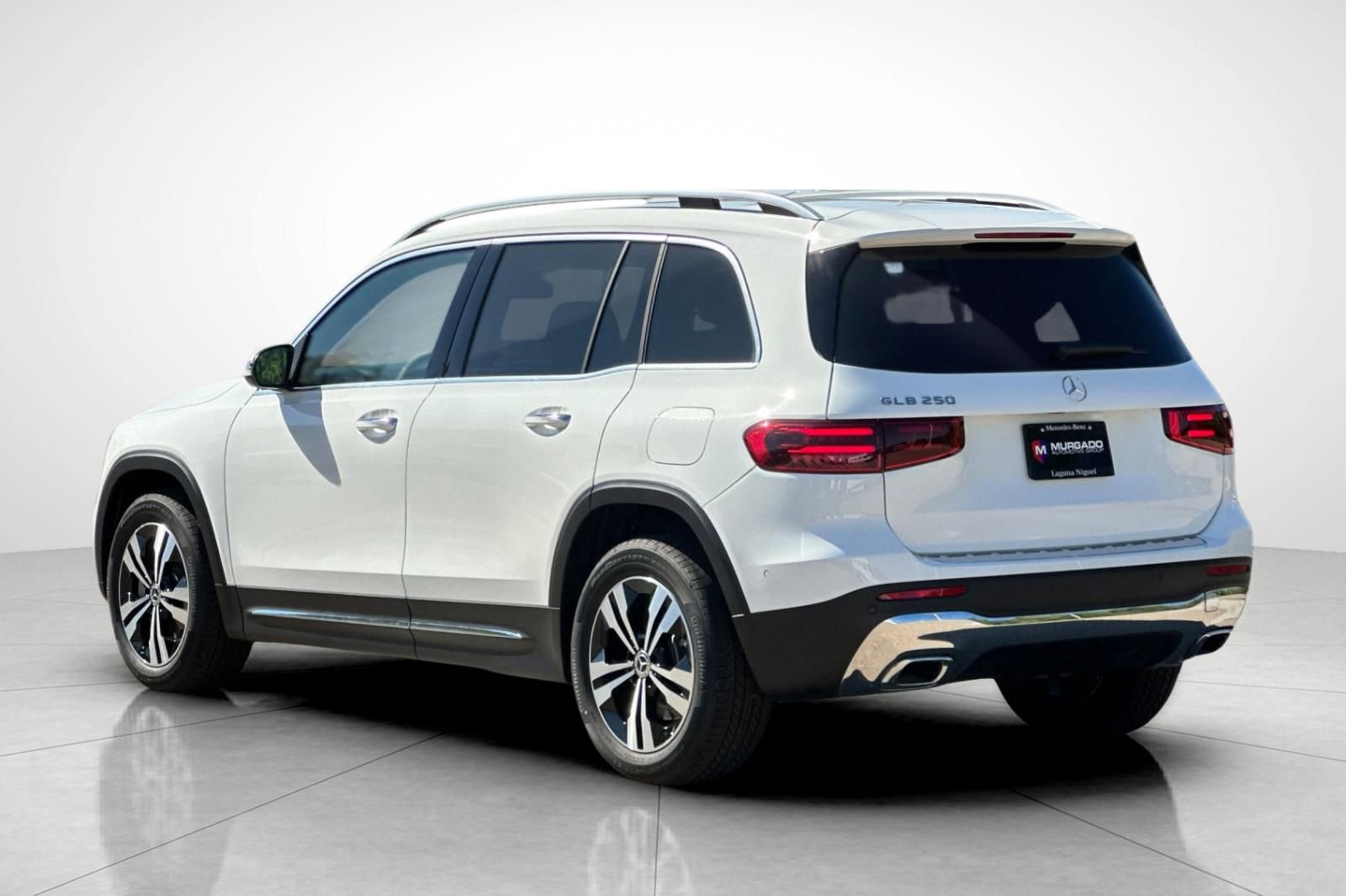 New 2025 Mercedes-Benz GLB 250 image 11